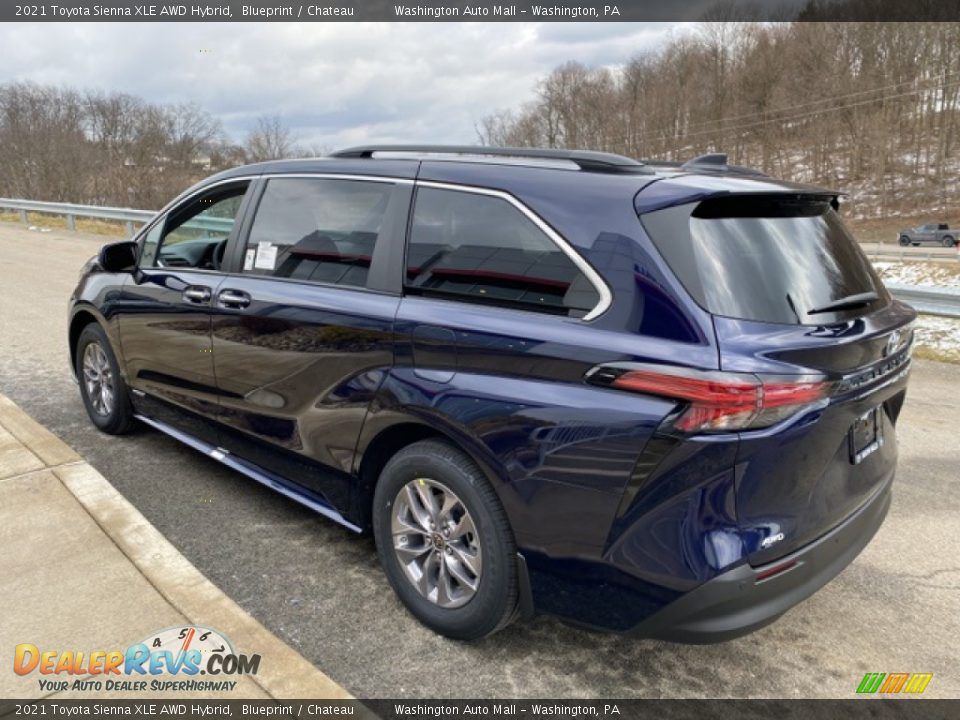 2021 Toyota Sienna XLE AWD Hybrid Blueprint / Chateau Photo #2