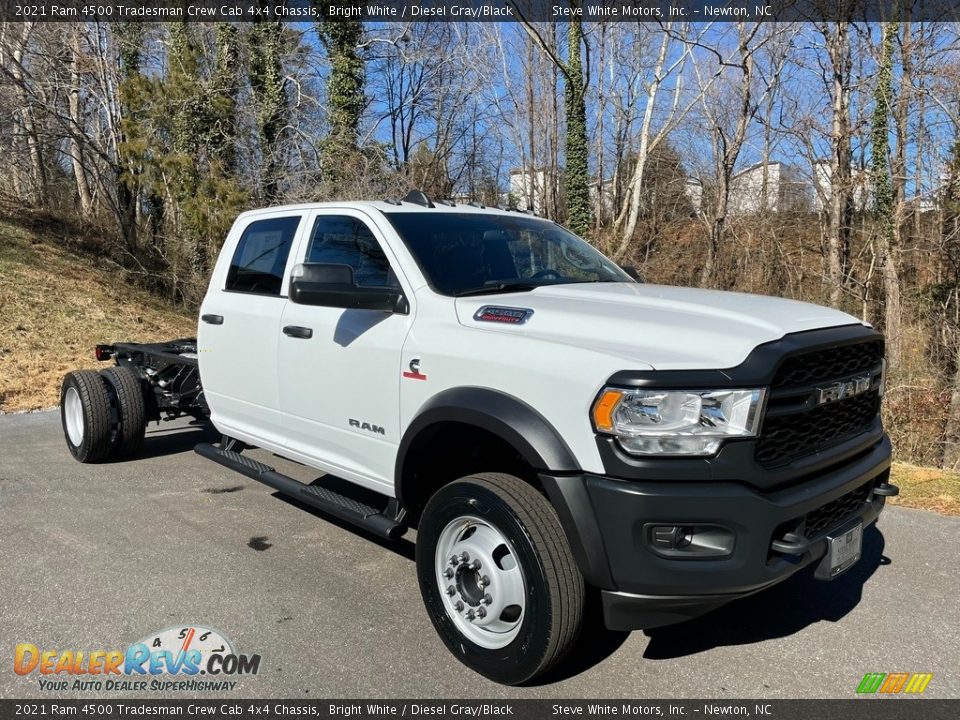 Bright White 2021 Ram 4500 Tradesman Crew Cab 4x4 Chassis Photo #4