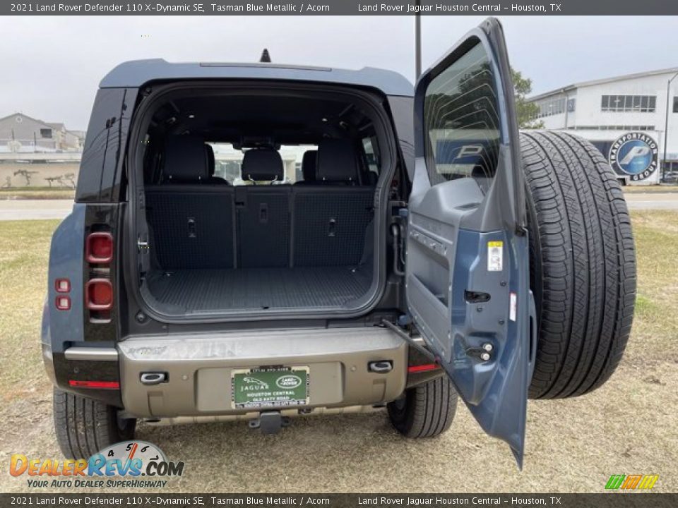 2021 Land Rover Defender 110 X-Dynamic SE Trunk Photo #32