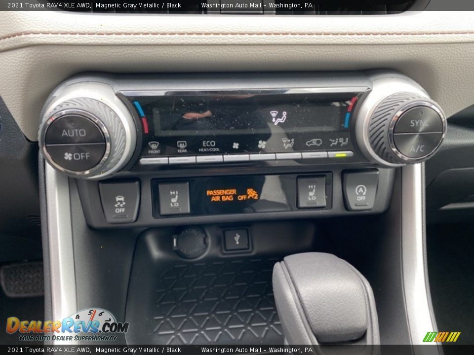 2021 Toyota RAV4 XLE AWD Magnetic Gray Metallic / Black Photo #17