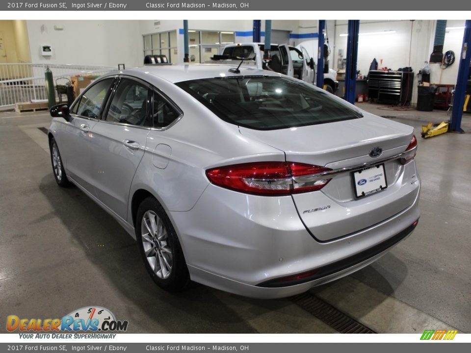 2017 Ford Fusion SE Ingot Silver / Ebony Photo #9