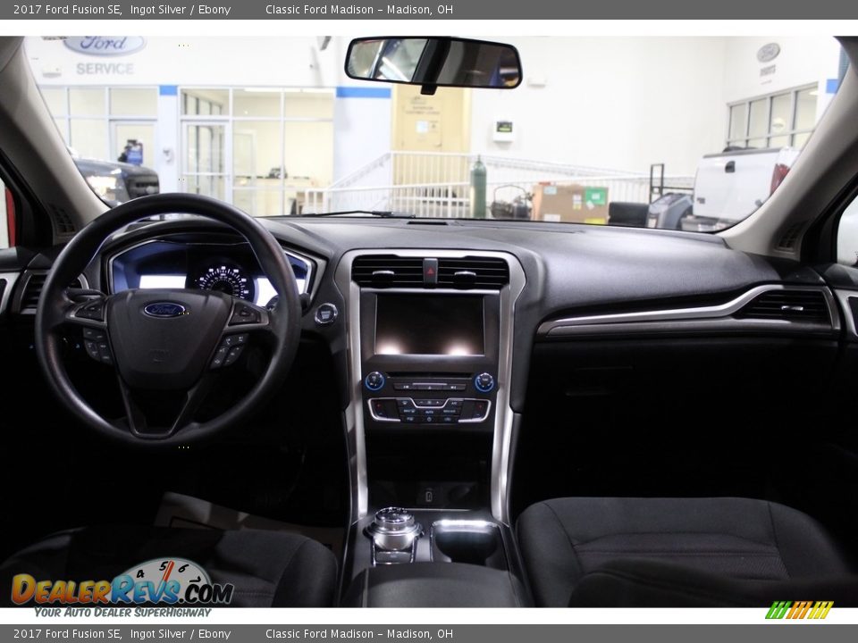 2017 Ford Fusion SE Ingot Silver / Ebony Photo #10