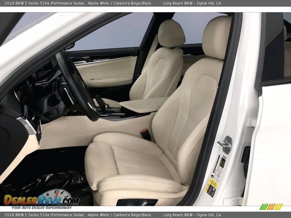 2018 BMW 5 Series 530e iPerfomance Sedan Alpine White / Canberra Beige/Black Photo #28