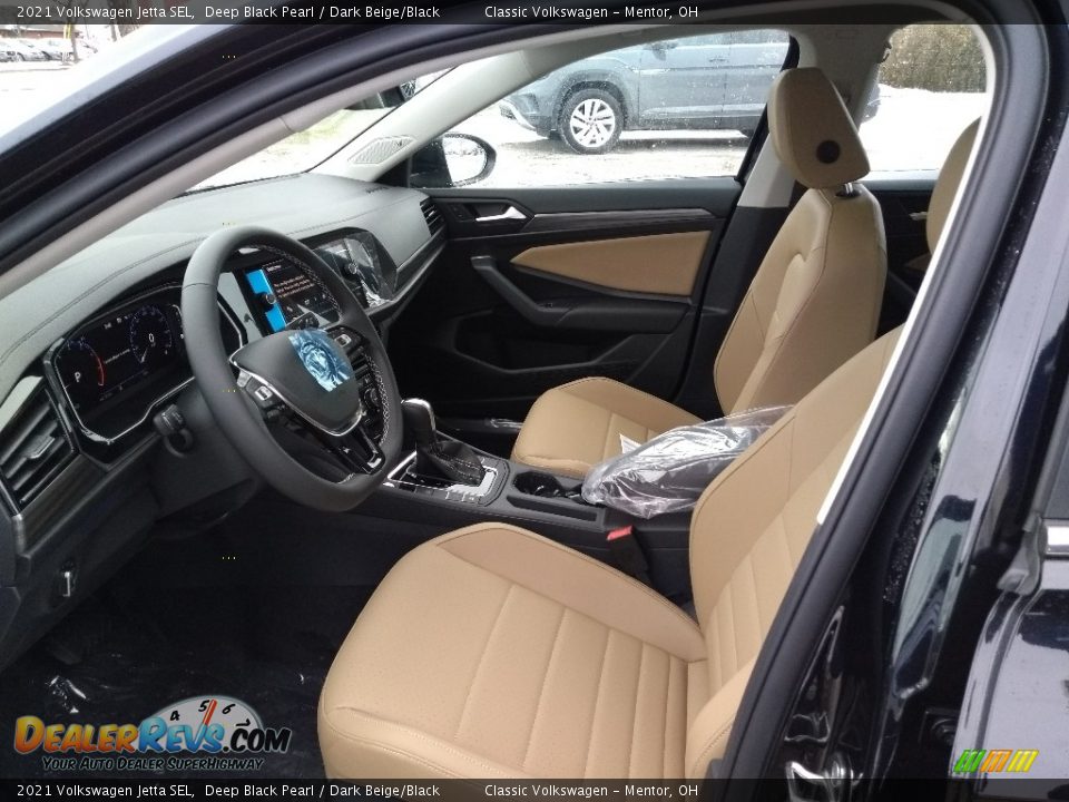 Dark Beige/Black Interior - 2021 Volkswagen Jetta SEL Photo #4