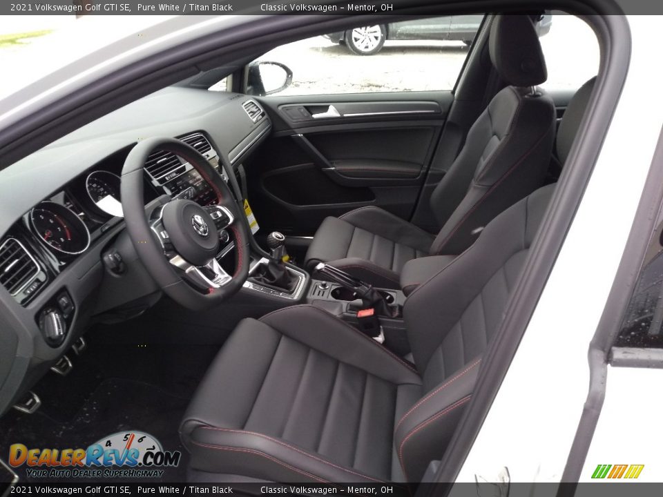 Titan Black Interior - 2021 Volkswagen Golf GTI SE Photo #4