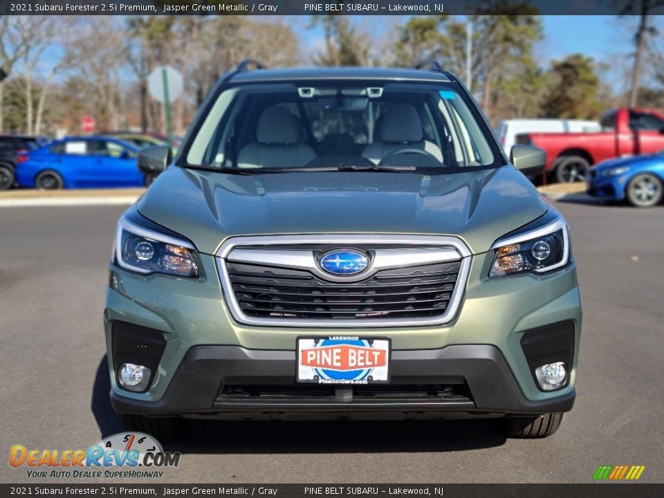 2021 Subaru Forester 2.5i Premium Jasper Green Metallic / Gray Photo #3