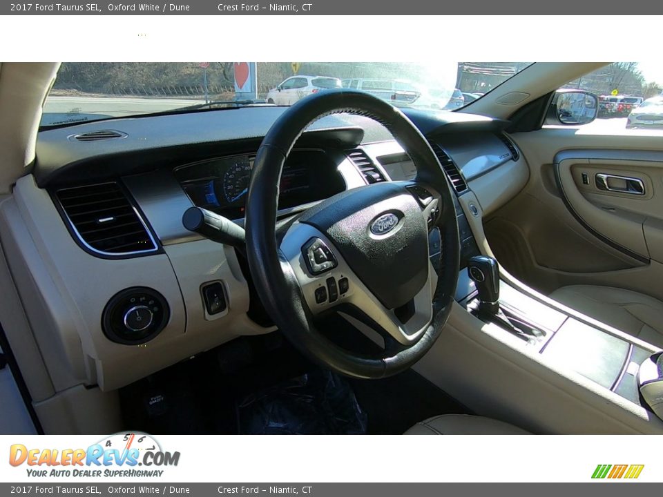 2017 Ford Taurus SEL Oxford White / Dune Photo #11