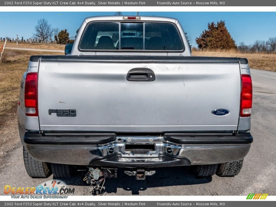 2002 Ford F350 Super Duty XLT Crew Cab 4x4 Dually Silver Metallic / Medium Flint Photo #5