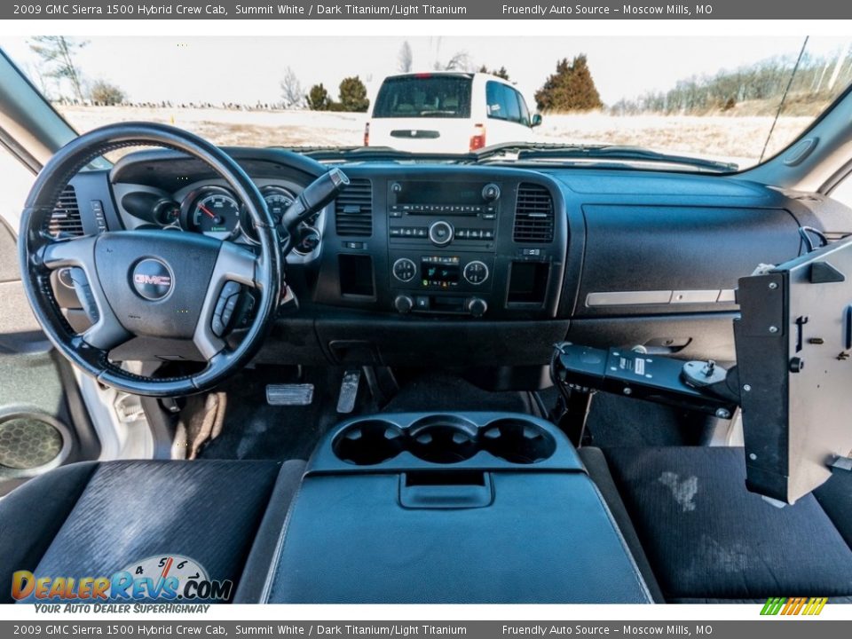 Dark Titanium/Light Titanium Interior - 2009 GMC Sierra 1500 Hybrid Crew Cab Photo #33