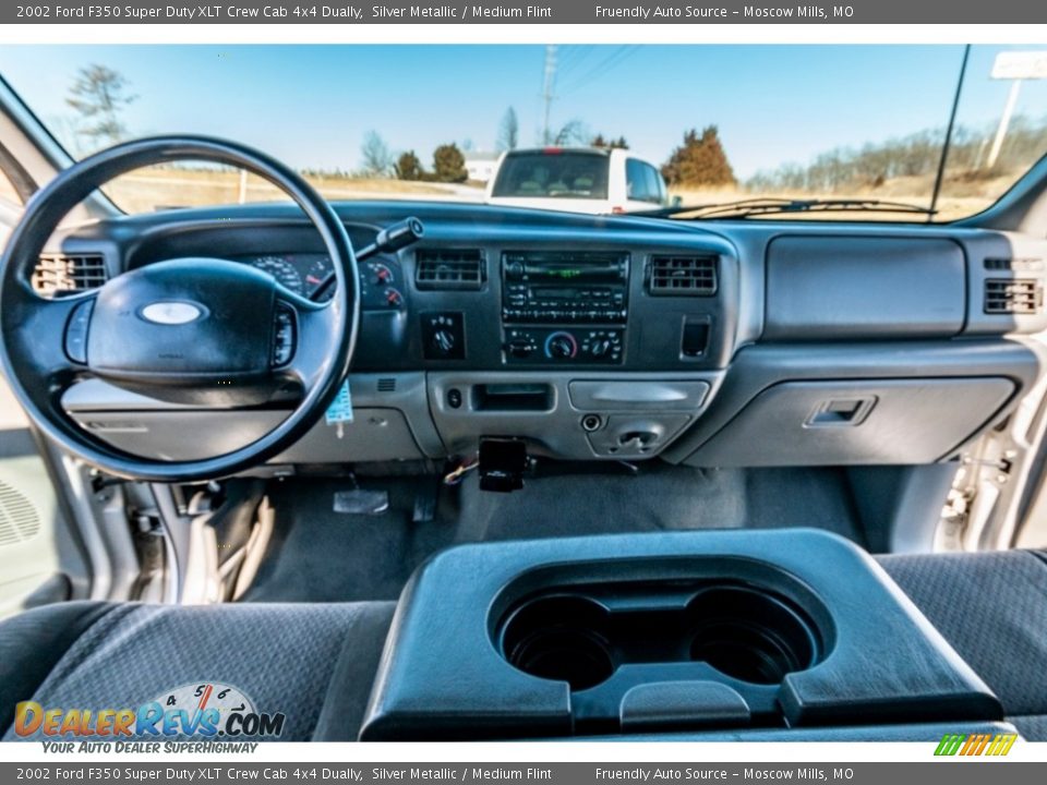 2002 Ford F350 Super Duty XLT Crew Cab 4x4 Dually Silver Metallic / Medium Flint Photo #33