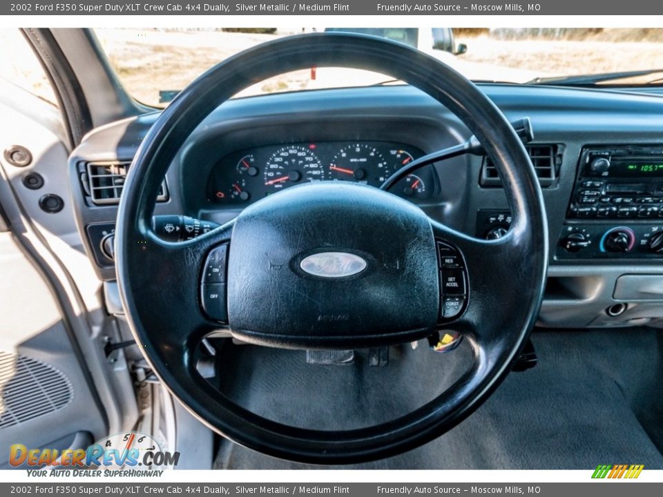 2002 Ford F350 Super Duty XLT Crew Cab 4x4 Dually Steering Wheel Photo #36