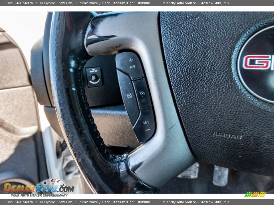 2009 GMC Sierra 1500 Hybrid Crew Cab Steering Wheel Photo #36