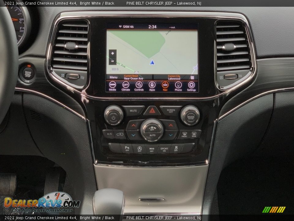 Controls of 2021 Jeep Grand Cherokee Limited 4x4 Photo #10