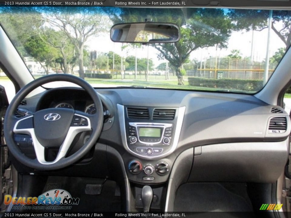 2013 Hyundai Accent GS 5 Door Mocha Bronze / Black Photo #4