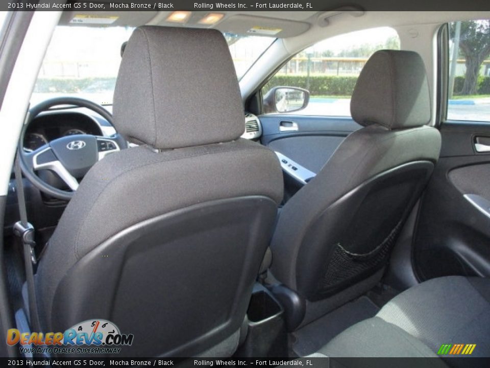 2013 Hyundai Accent GS 5 Door Mocha Bronze / Black Photo #10