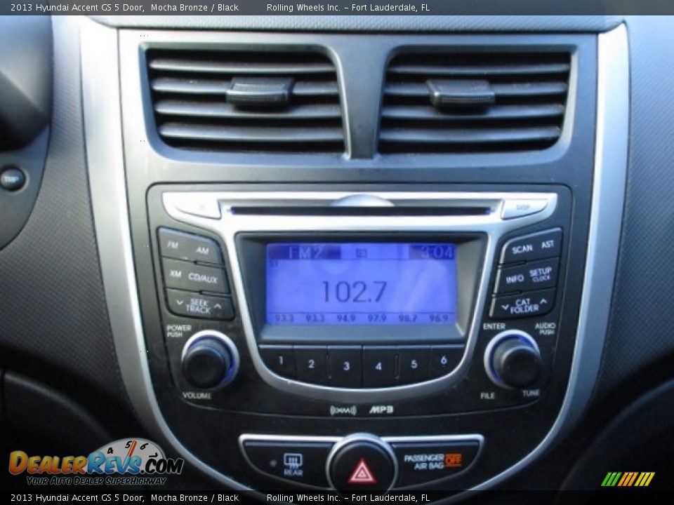 2013 Hyundai Accent GS 5 Door Mocha Bronze / Black Photo #16