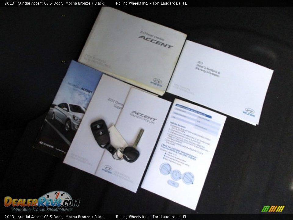 2013 Hyundai Accent GS 5 Door Mocha Bronze / Black Photo #18