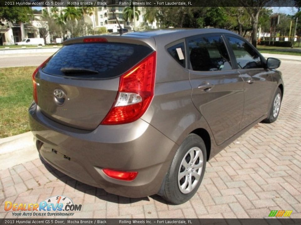 2013 Hyundai Accent GS 5 Door Mocha Bronze / Black Photo #27