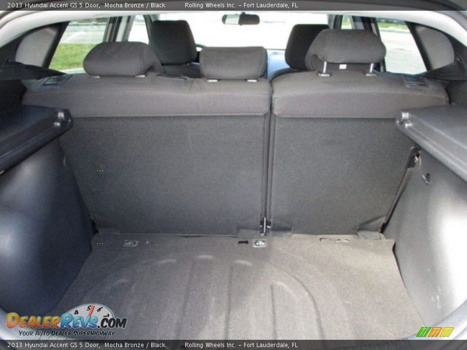 2013 Hyundai Accent GS 5 Door Mocha Bronze / Black Photo #32
