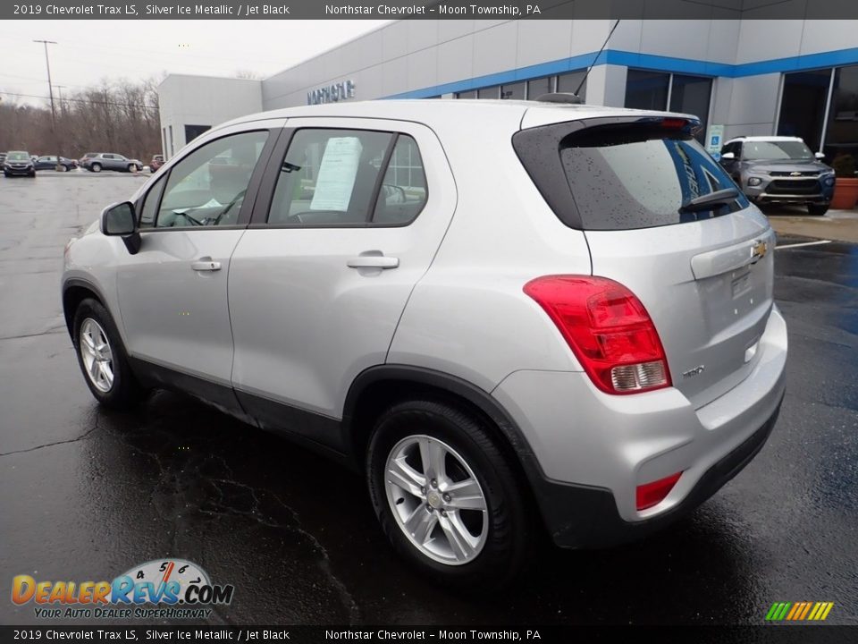 2019 Chevrolet Trax LS Silver Ice Metallic / Jet Black Photo #4