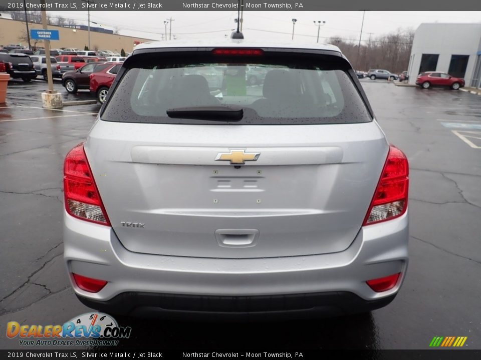 2019 Chevrolet Trax LS Silver Ice Metallic / Jet Black Photo #6