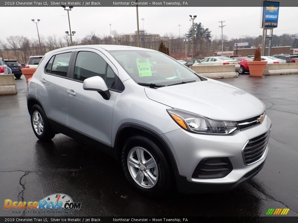 2019 Chevrolet Trax LS Silver Ice Metallic / Jet Black Photo #11