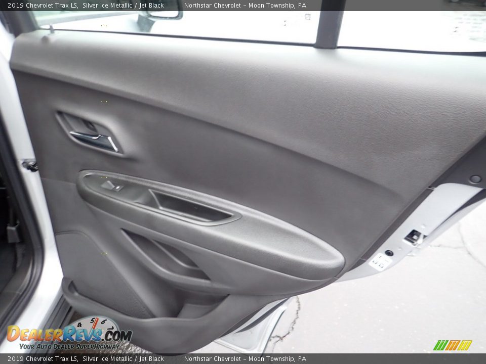 2019 Chevrolet Trax LS Silver Ice Metallic / Jet Black Photo #19