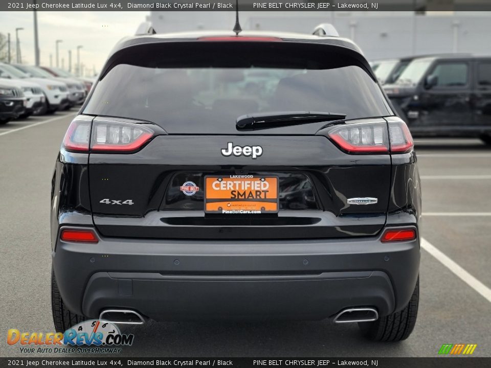 2021 Jeep Cherokee Latitude Lux 4x4 Diamond Black Crystal Pearl / Black Photo #19