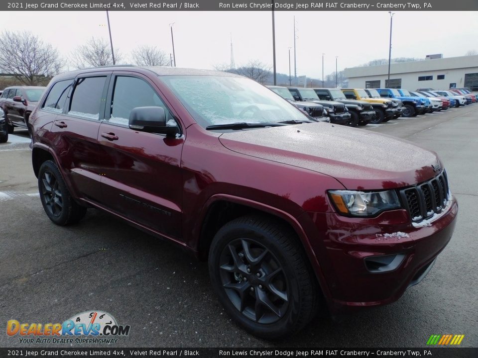 2021 Jeep Grand Cherokee Limited 4x4 Velvet Red Pearl / Black Photo #3