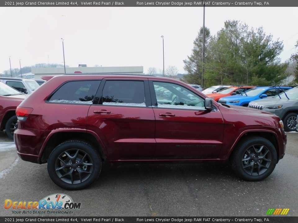 2021 Jeep Grand Cherokee Limited 4x4 Velvet Red Pearl / Black Photo #4