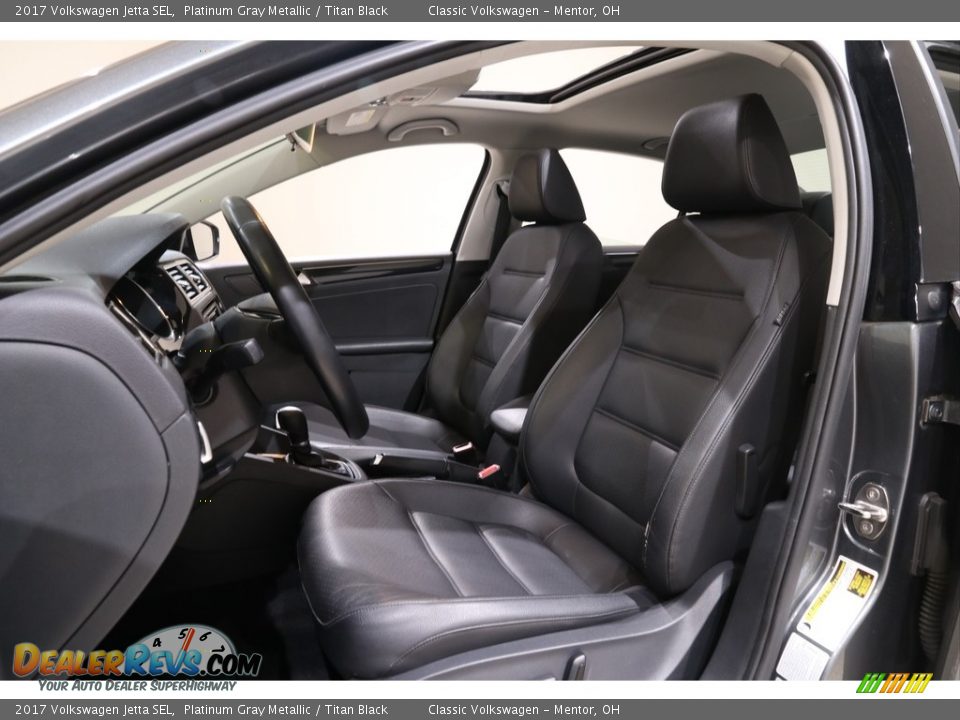 Front Seat of 2017 Volkswagen Jetta SEL Photo #5