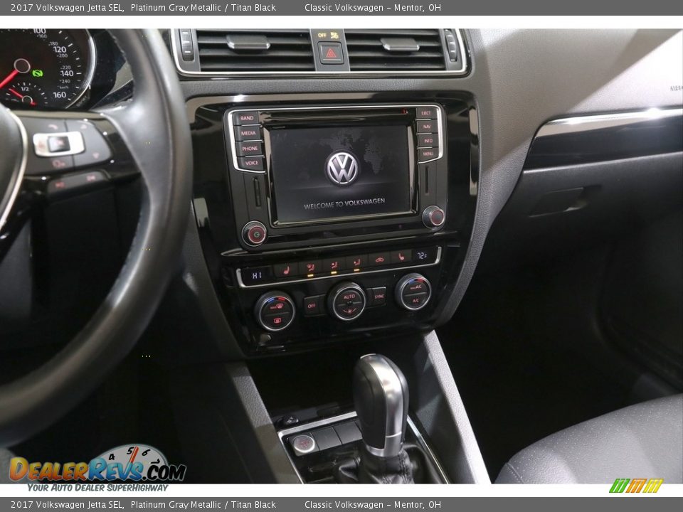 Controls of 2017 Volkswagen Jetta SEL Photo #9