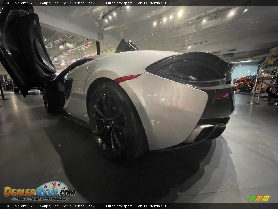 2019 McLaren 570S Coupe Ice Silver / Carbon Black Photo #4