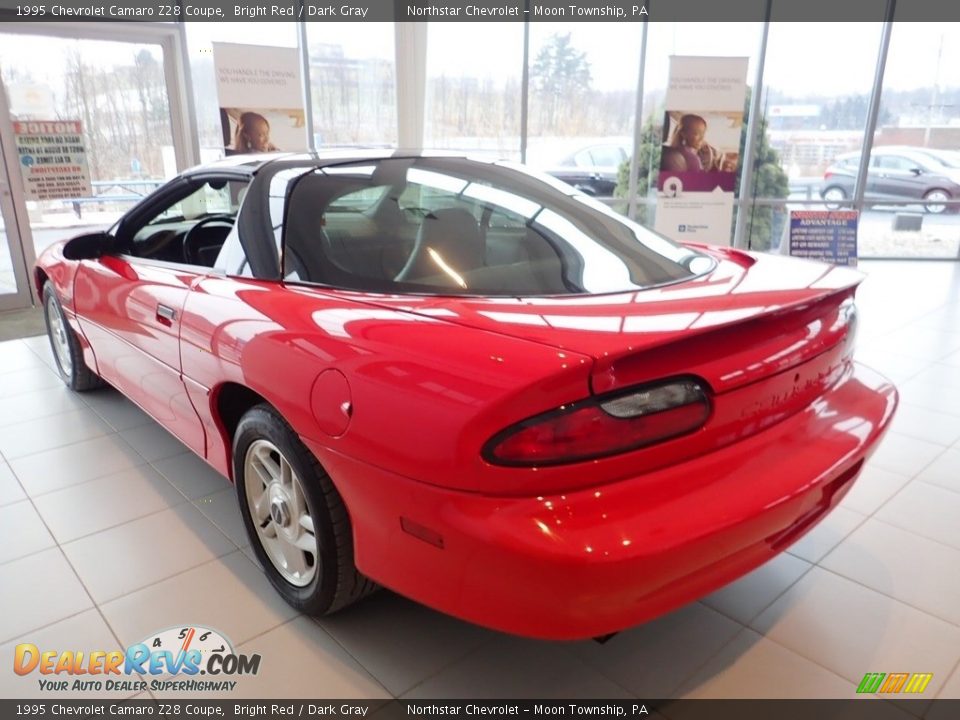 1995 Chevrolet Camaro Z28 Coupe Bright Red / Dark Gray Photo #2