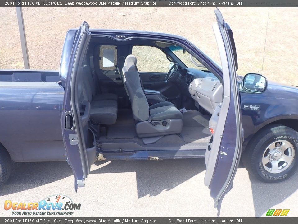 Medium Graphite Interior - 2001 Ford F150 XLT SuperCab Photo #26