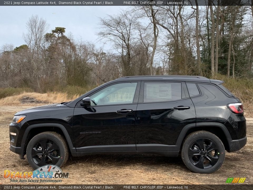 2021 Jeep Compass Latitude 4x4 Diamond Black Crystal Pearl / Black Photo #4