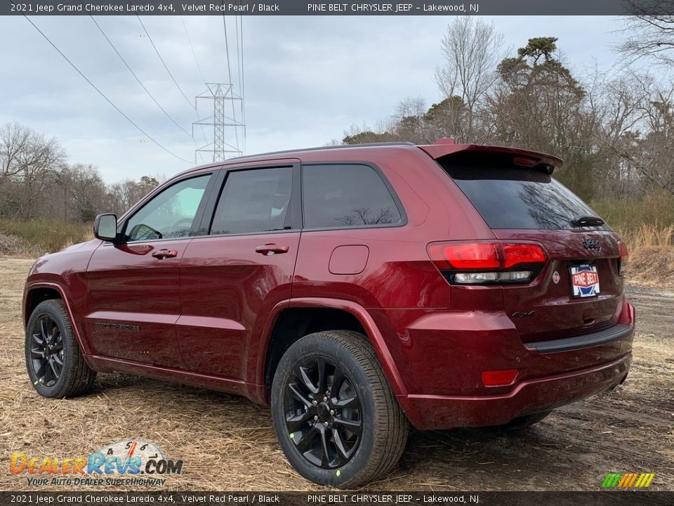 2021 Jeep Grand Cherokee Laredo 4x4 Velvet Red Pearl / Black Photo #6