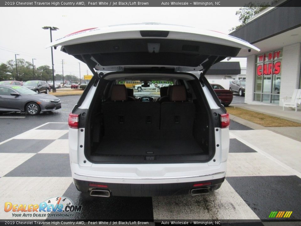 2019 Chevrolet Traverse High Country AWD Pearl White / Jet Black/Loft Brown Photo #5