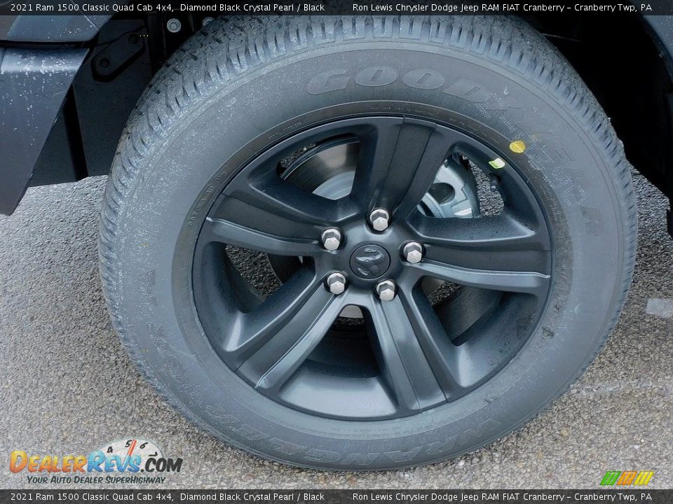 2021 Ram 1500 Classic Quad Cab 4x4 Diamond Black Crystal Pearl / Black Photo #10