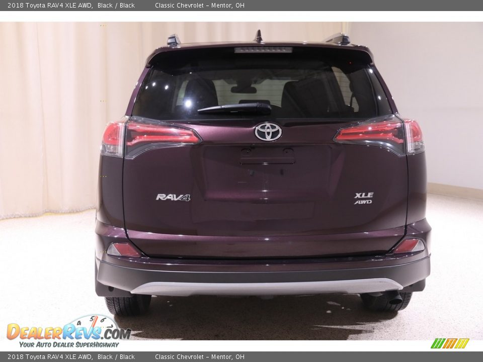 2018 Toyota RAV4 XLE AWD Black / Black Photo #17