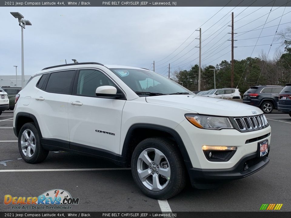 2021 Jeep Compass Latitude 4x4 White / Black Photo #1