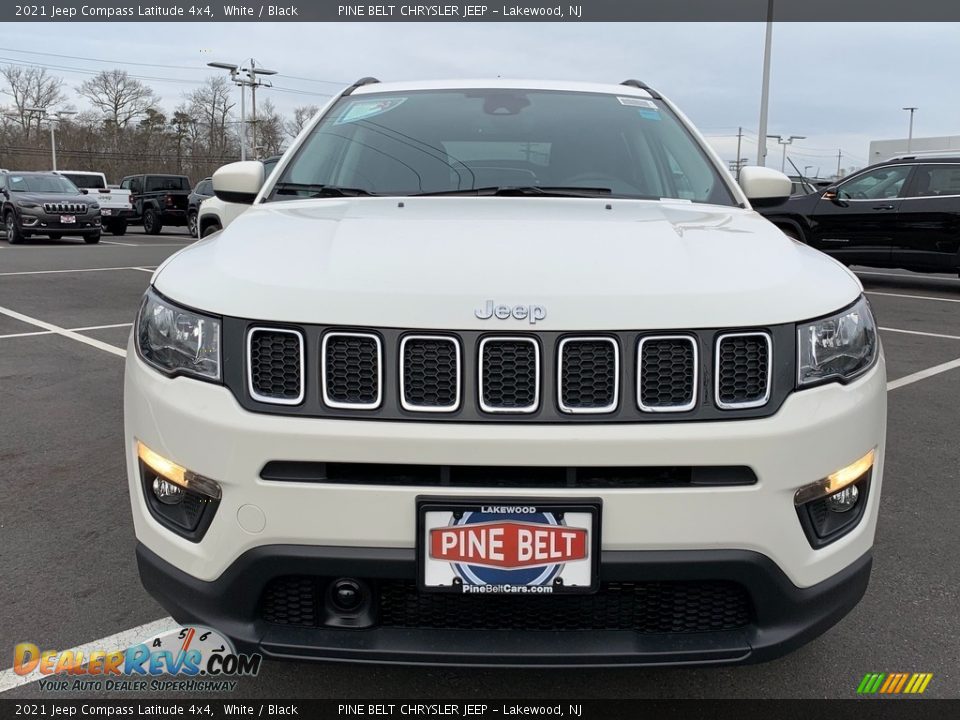 2021 Jeep Compass Latitude 4x4 White / Black Photo #3