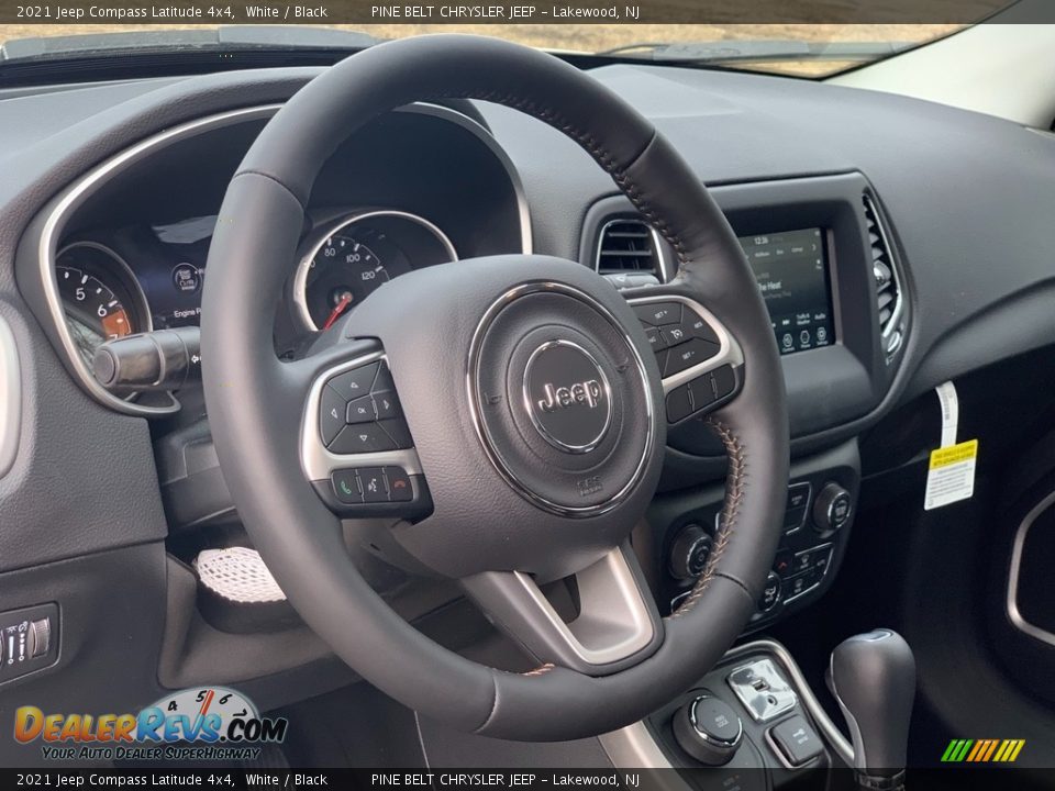 2021 Jeep Compass Latitude 4x4 White / Black Photo #12