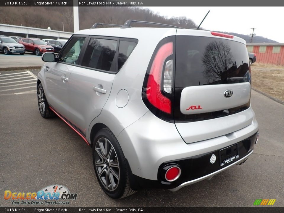 2018 Kia Soul ! Bright Silver / Black Photo #6