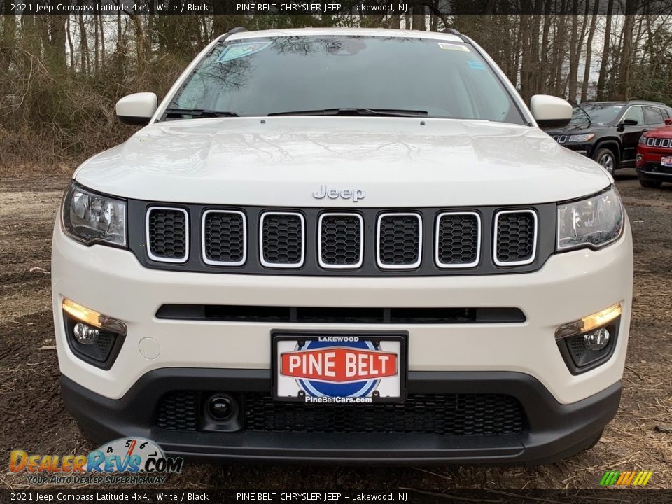 2021 Jeep Compass Latitude 4x4 White / Black Photo #3