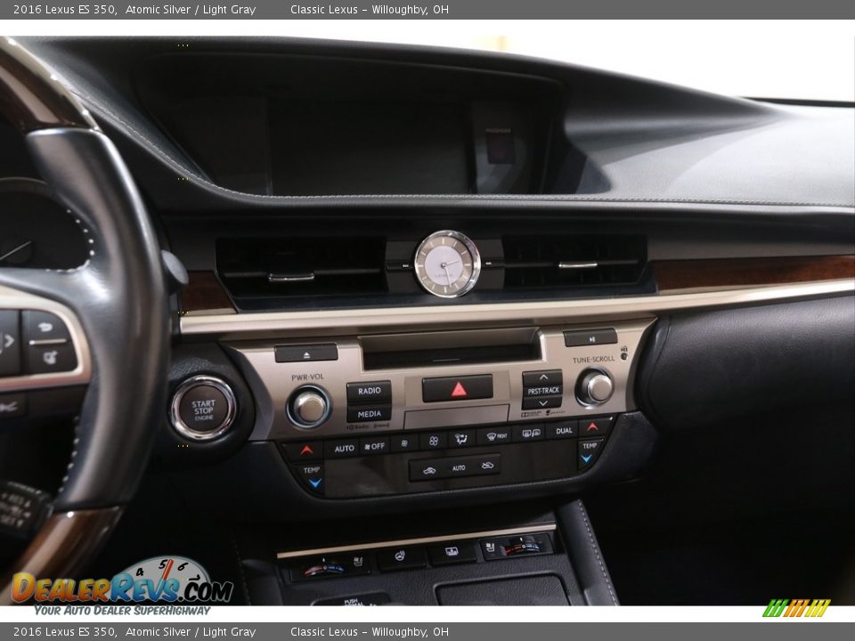 Controls of 2016 Lexus ES 350 Photo #9