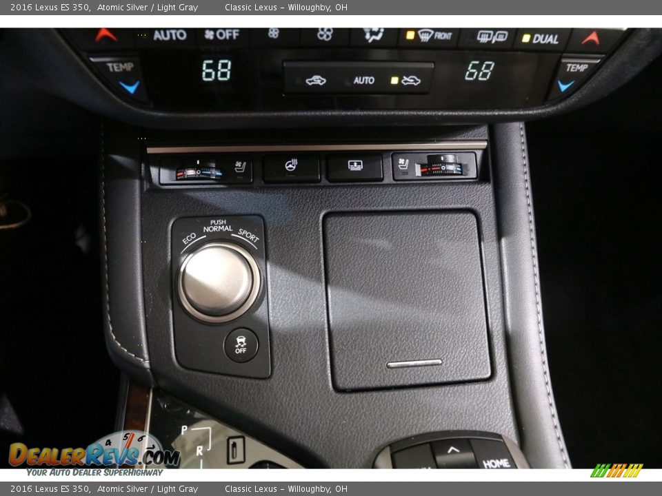 Controls of 2016 Lexus ES 350 Photo #20