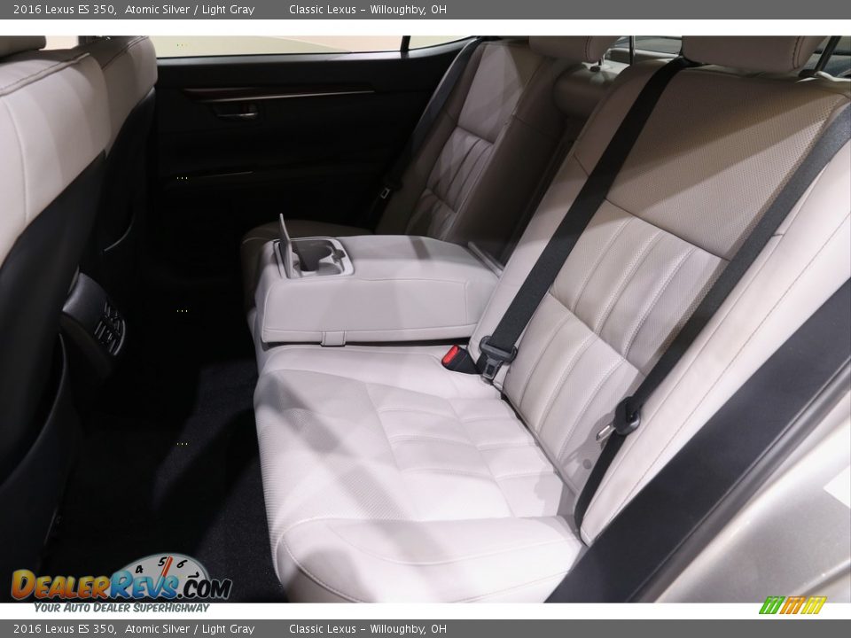 Rear Seat of 2016 Lexus ES 350 Photo #24
