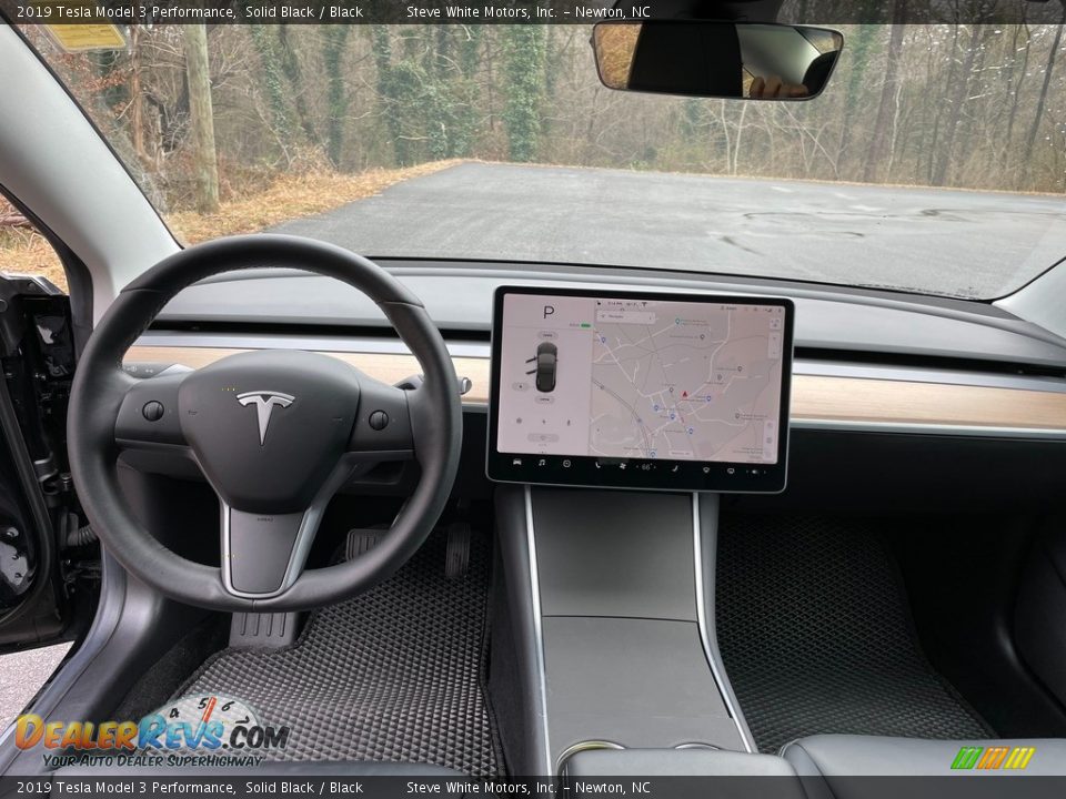 Controls of 2019 Tesla Model 3 Performance Photo #18