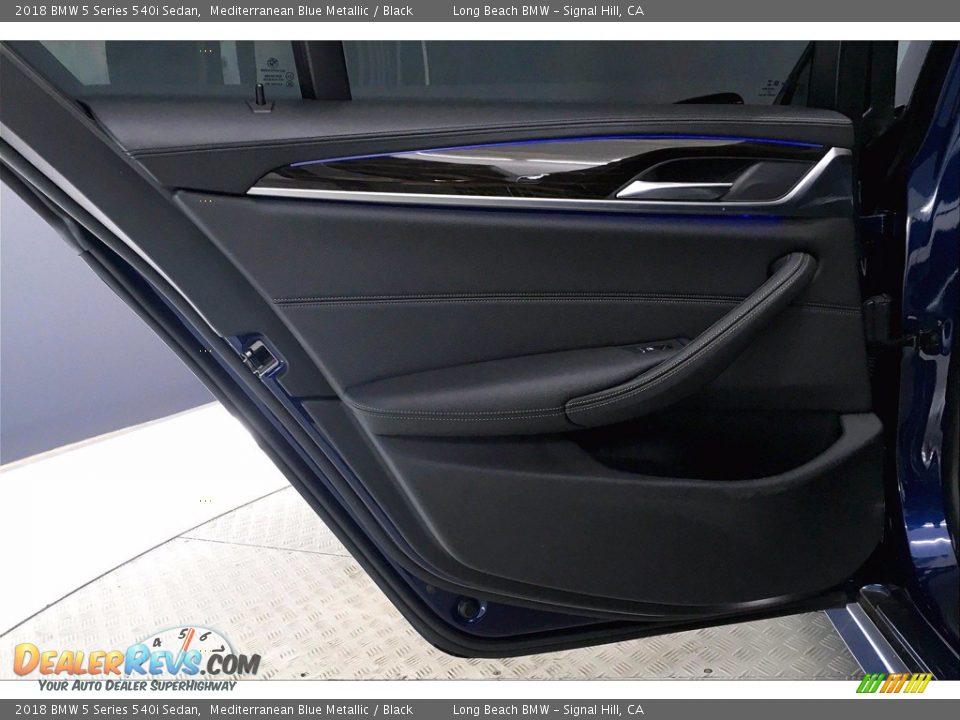 2018 BMW 5 Series 540i Sedan Mediterranean Blue Metallic / Black Photo #25